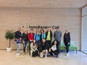 group photo of people visiting the InnoRenew CoE, in the lobby