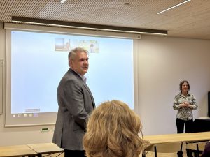 Dušan Marinčič presenting himself on the weekly meeting
